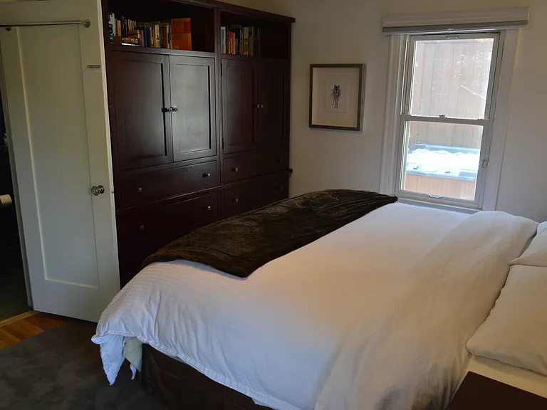 1203 S Rimpau Blvd — Photo 74