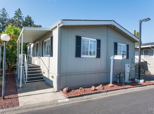 218 Bluejay Dr, Santa Rosa, CA 95409