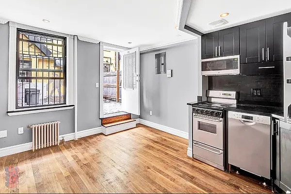 Rented by Century 21 Premier  | media 3