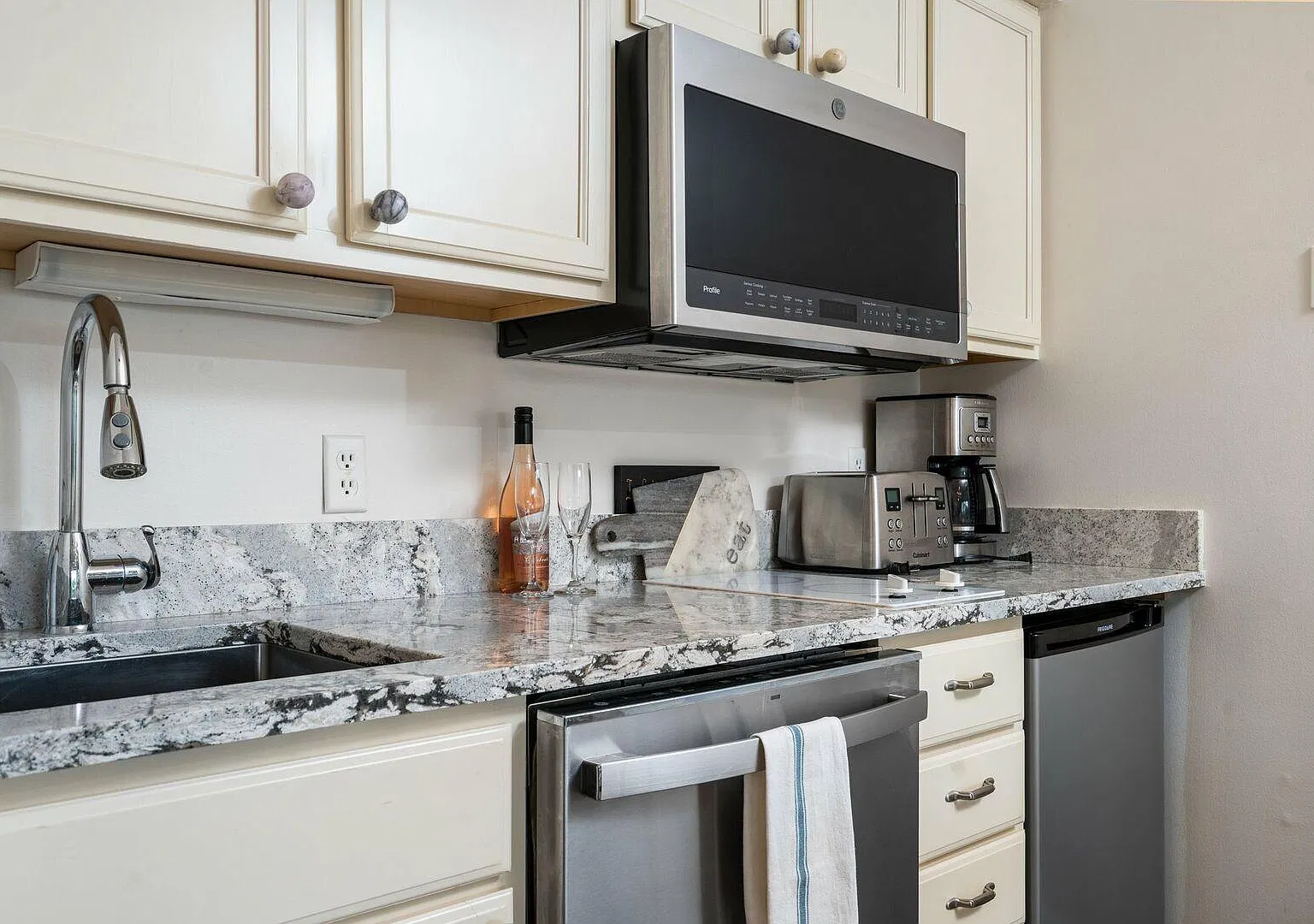 5681 Creeks Xing — Photo 4