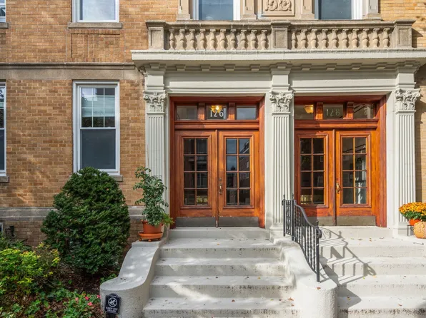 126 Sewall Ave #A, Brookline, MA 02446