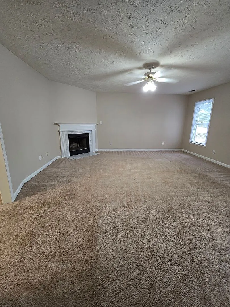 Building Photo - 8714 Tangletree Dr