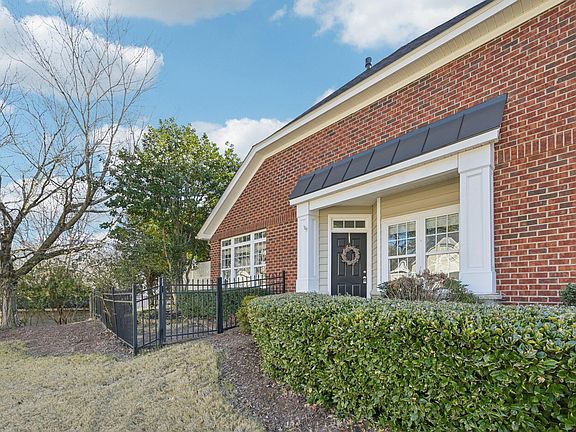 2nd image of 13135 Ashford Park Dr