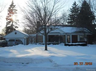 17205 Macarthur St, Redford, MI 48240
