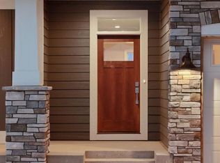 464 Meadow Ridge Trl, Hudson, WI 54016