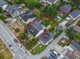 220 Devoy St, New Westminster, BC V3L4E7
