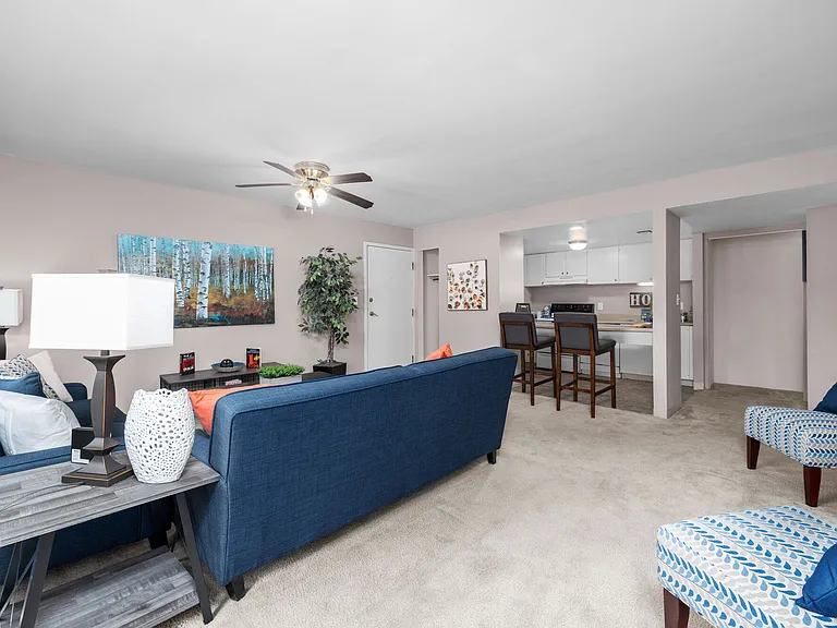 West End Terrace Apartments — Photo 29