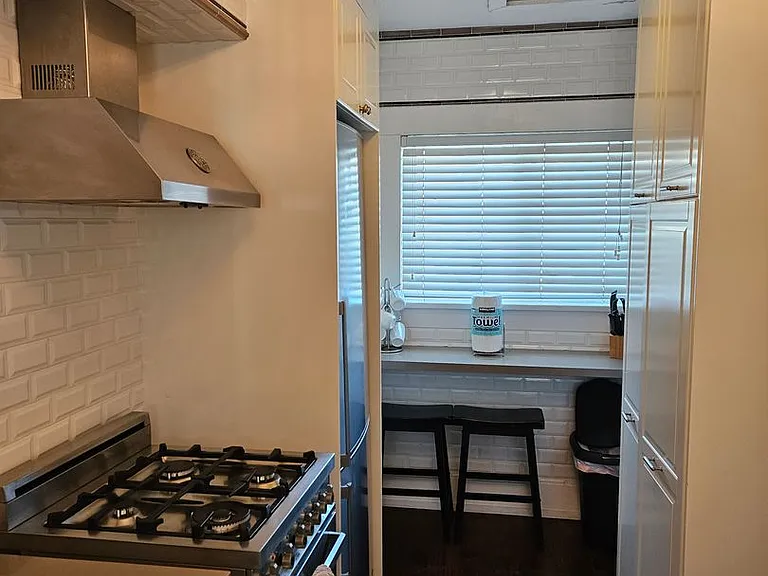 181 Orange Ave — Photo 9