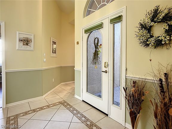 3rd image of 10441 Curry Palm Ln