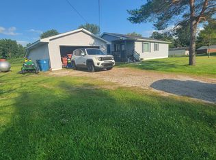 5186 N Stark Rd, Hope, MI 48628