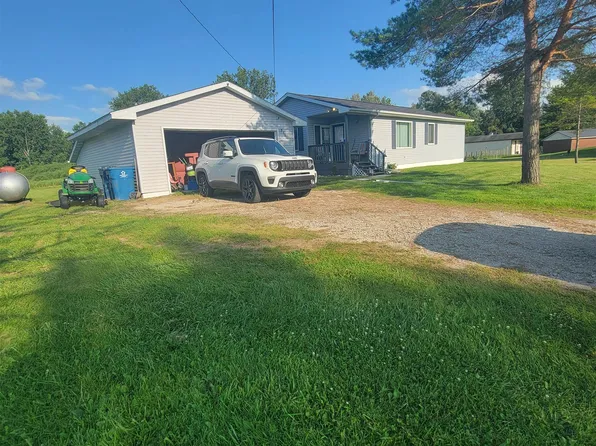 5186 N Stark Rd, Hope, MI 48628