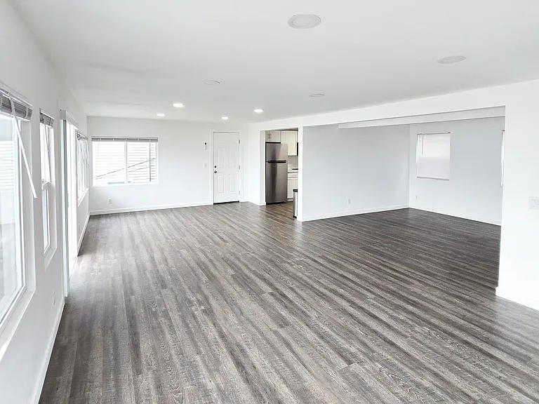751 Maple Grove Rd #B — Photo 4