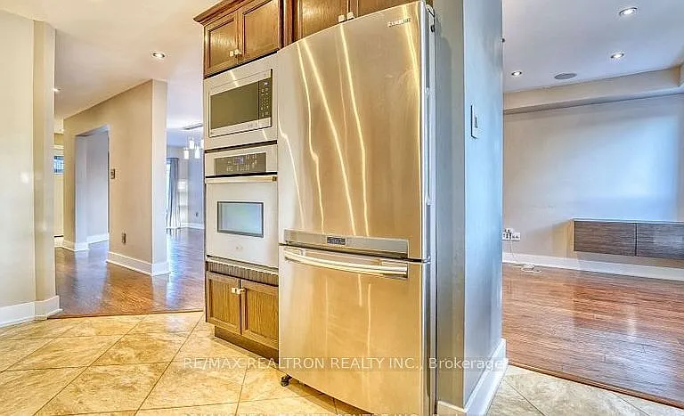 90 Oke Rd #MAIN FLOOR — Photo 16