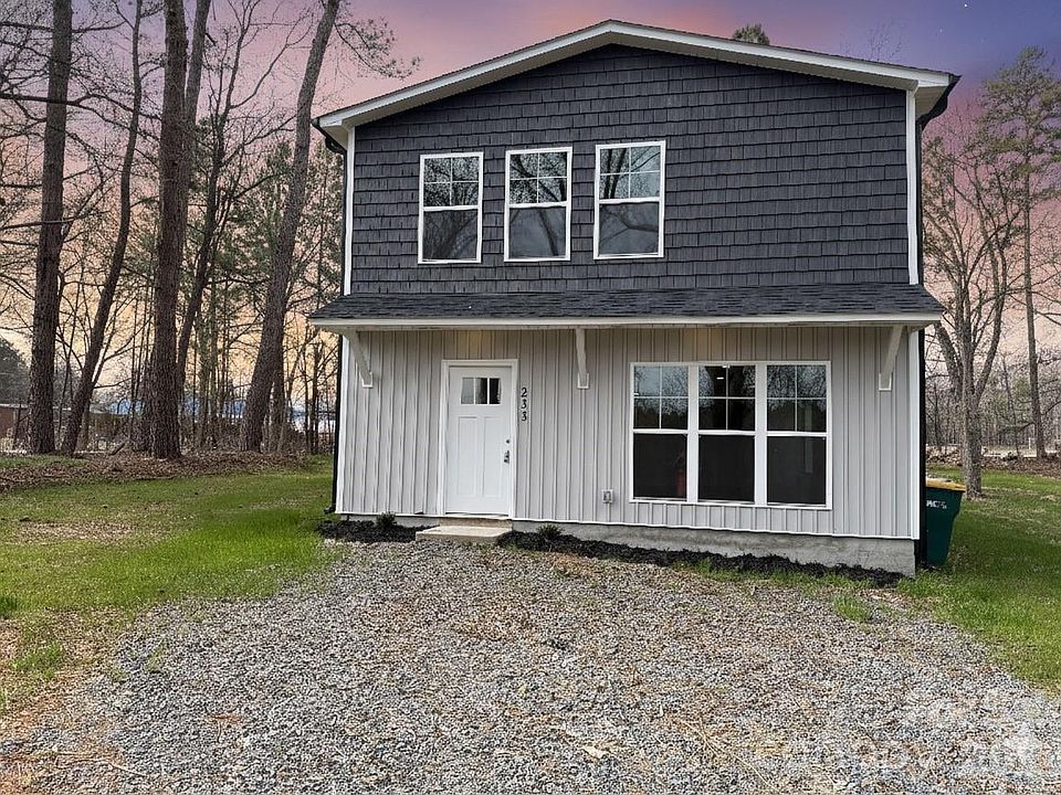 1st image of 233 Pecan Dr