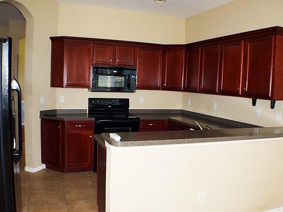 2nd image of 19285 Stone Hedge Dr