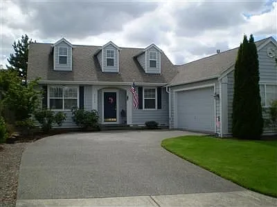 3449 Viewpoint Cir NE photo 1