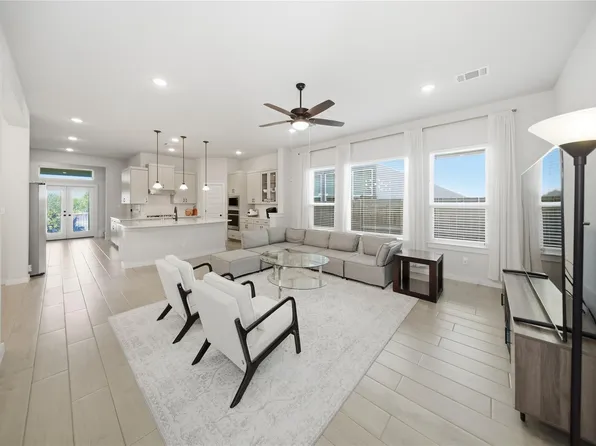 616 Saturnia Dr, Georgetown, TX 78628