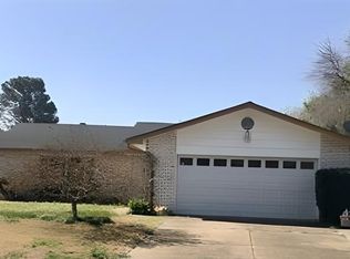 333 Beatty Dr, Grand Prairie, TX 75052