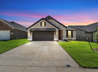 3522 Columbus St, Gainesville, TX 76240