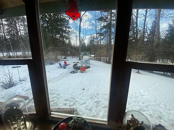 5th image of 692 Valley Rd