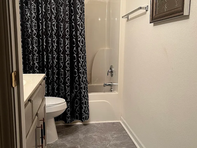 4420 Eaves Ln — Photo 3