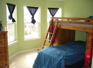 621 Cedar Square St, Holland, MI 49423