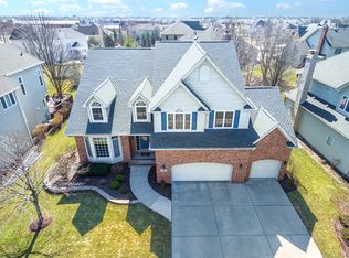 2624 Charlestowne Ln, Naperville, IL 60564