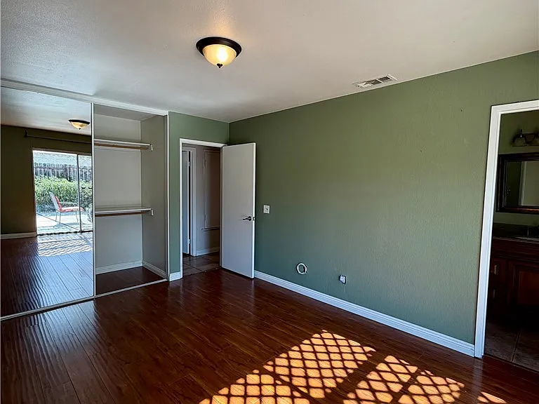 10311 Oak Bark Ln — Photo 8