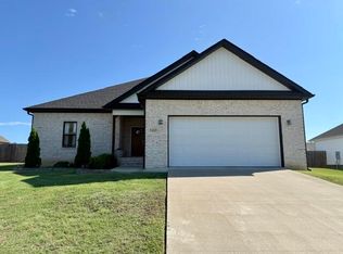 120 Sarah Grace Dr, Batesville, AR 72501