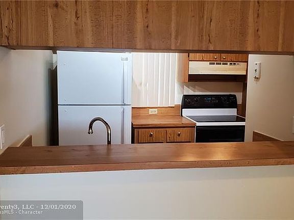 5th image of 10038 Twin Lakes Dr #10038