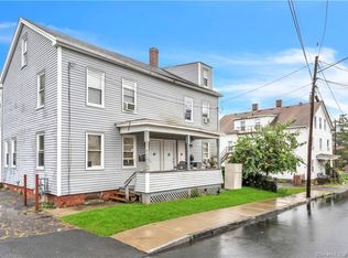 36 College St, Enfield, CT 06082