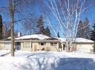 738 Highlandview Dr, West Bend, WI 53095