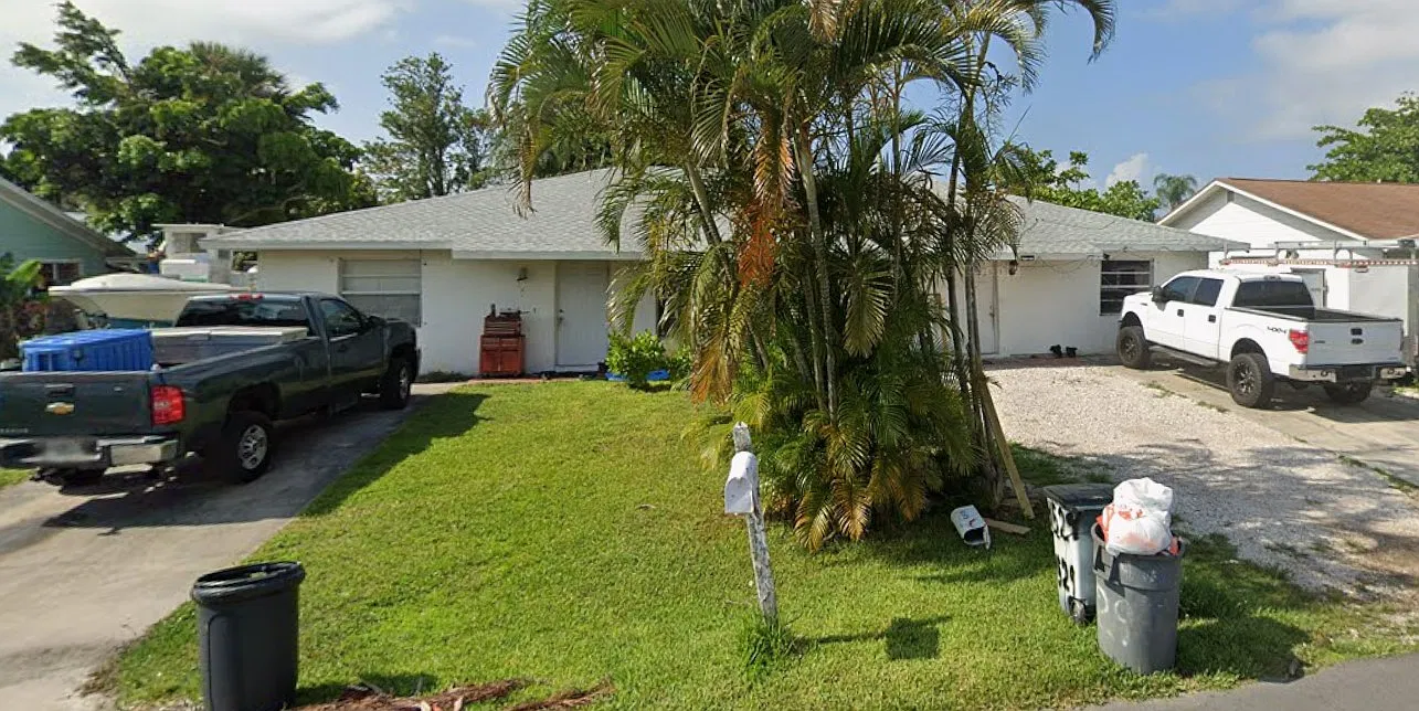 2 bed, 868 sqft, $1,700 — Photo 1