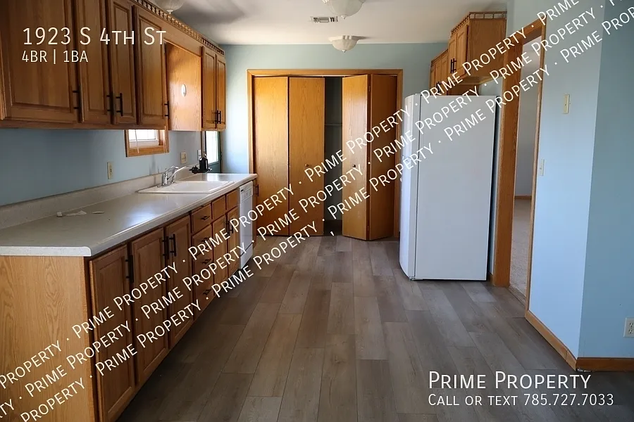 4 bed, 1300 sqft, $1,450 — Photo 4