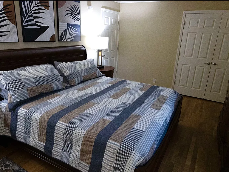 2905 Burch Ave #1 — Photo 43
