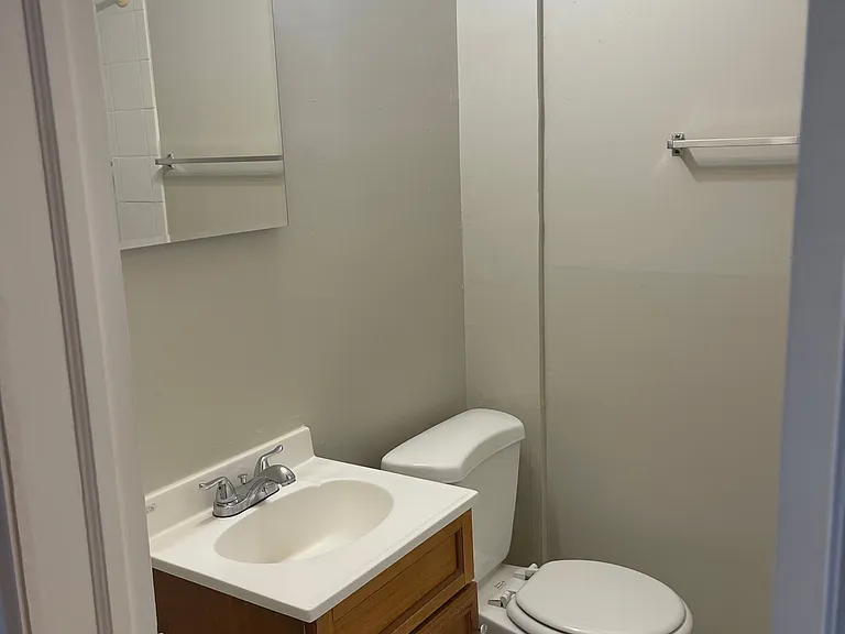 5129 S Harper Ave — Photo 6