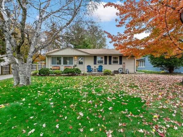 8913 Morgan Ave S, Bloomington, MN 55431