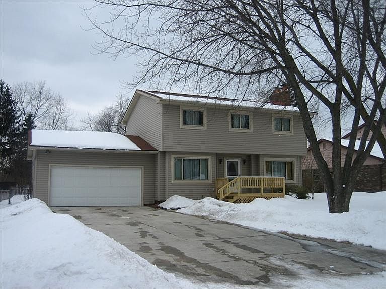 1st image of 2860 Grant Dr