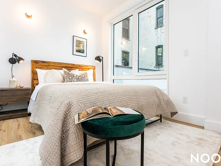 2484 Bedford Ave #2D — Photo 31