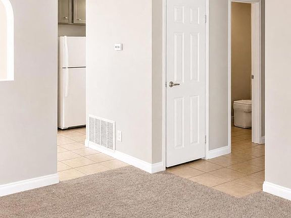 3rd image of 2825 N Los Felices Rd Unit 107