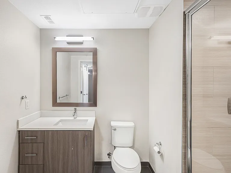 Colewood Apartments — Photo 11