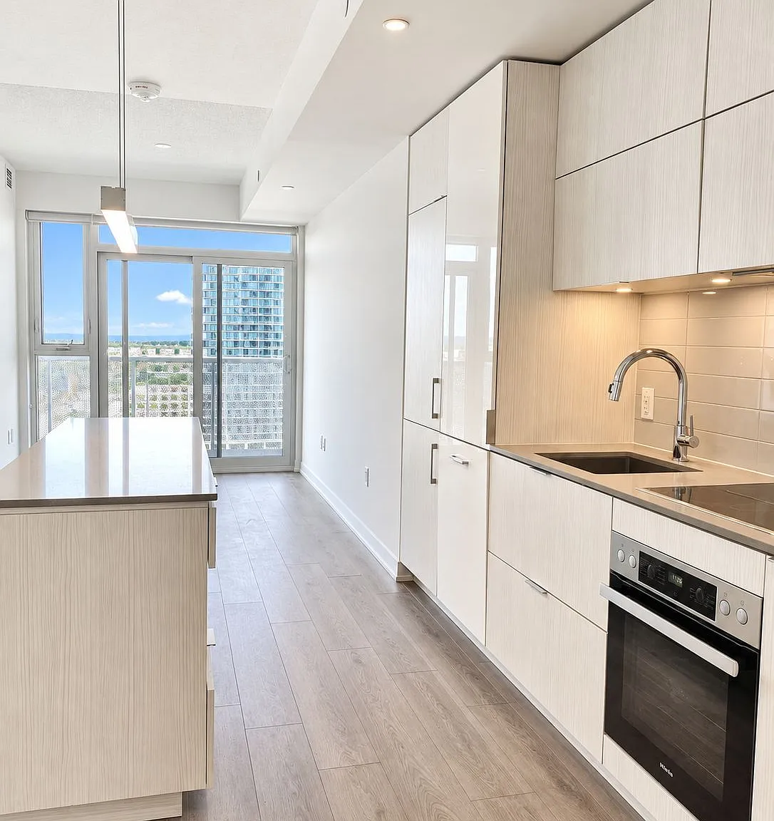 1 bed, $2,200 — Photo 3
