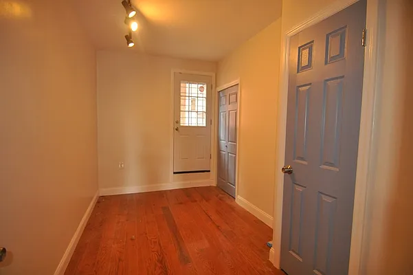 Rented by Nest Seekers International | media 6