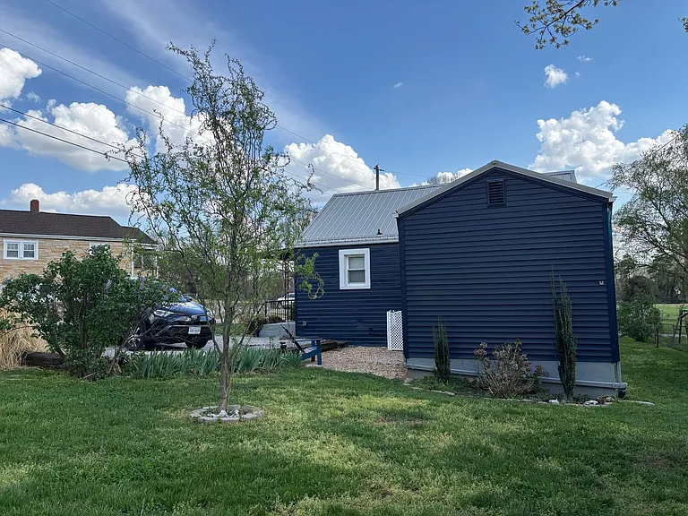950 Morgan Ave SE — Photo 46