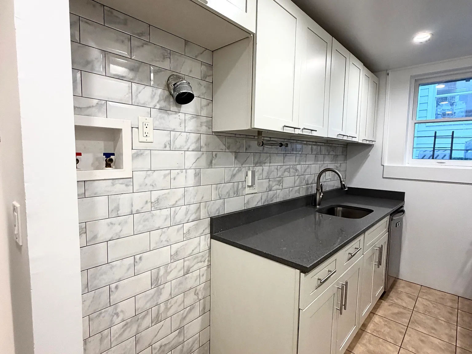 3242 Cambridge Avenue — Photo 3