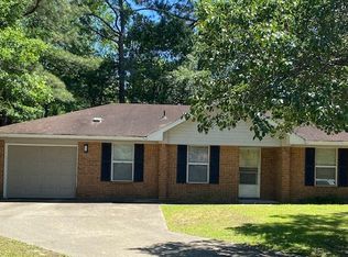 112 Morning Song Ct, Raeford, NC 28376