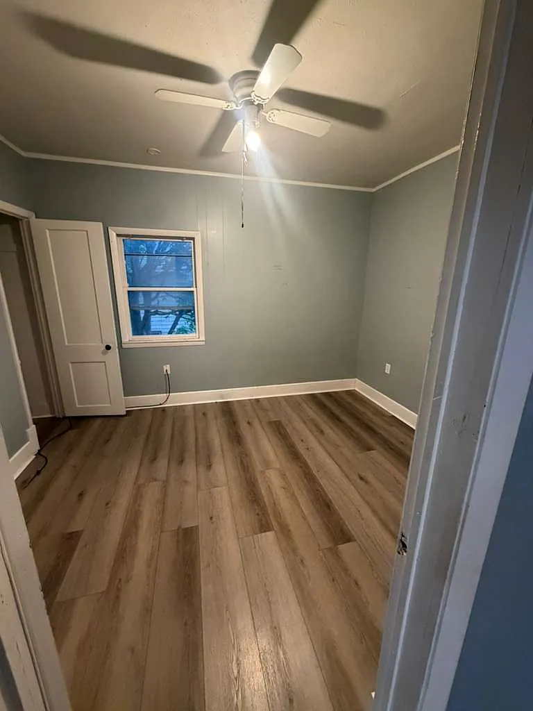 2 bed, 964 sqft, $1,200 — Photo 3