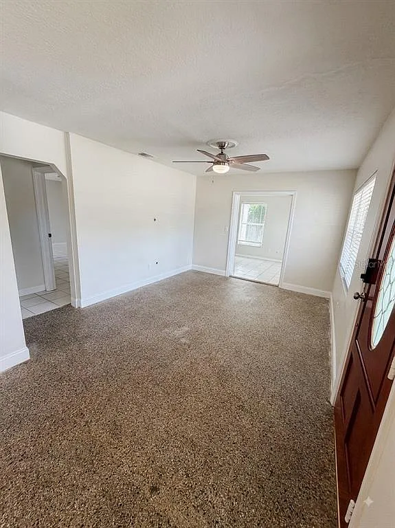 3 bed, 2.0 bath, 1388 sqft, $2,650 — Photo 3