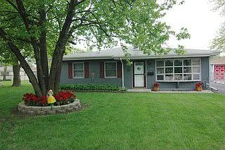1392 Forest Ave photo 1