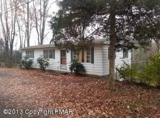 1138 Beacon Hill Rd, East Stroudsburg, PA 18301